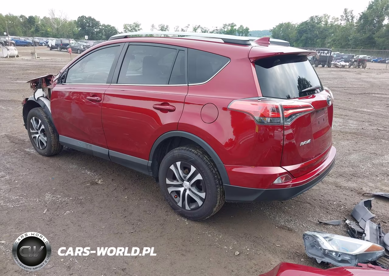 2018 Toyota Rav4 Le VIN:2T3BFREV9JW790671 - 3