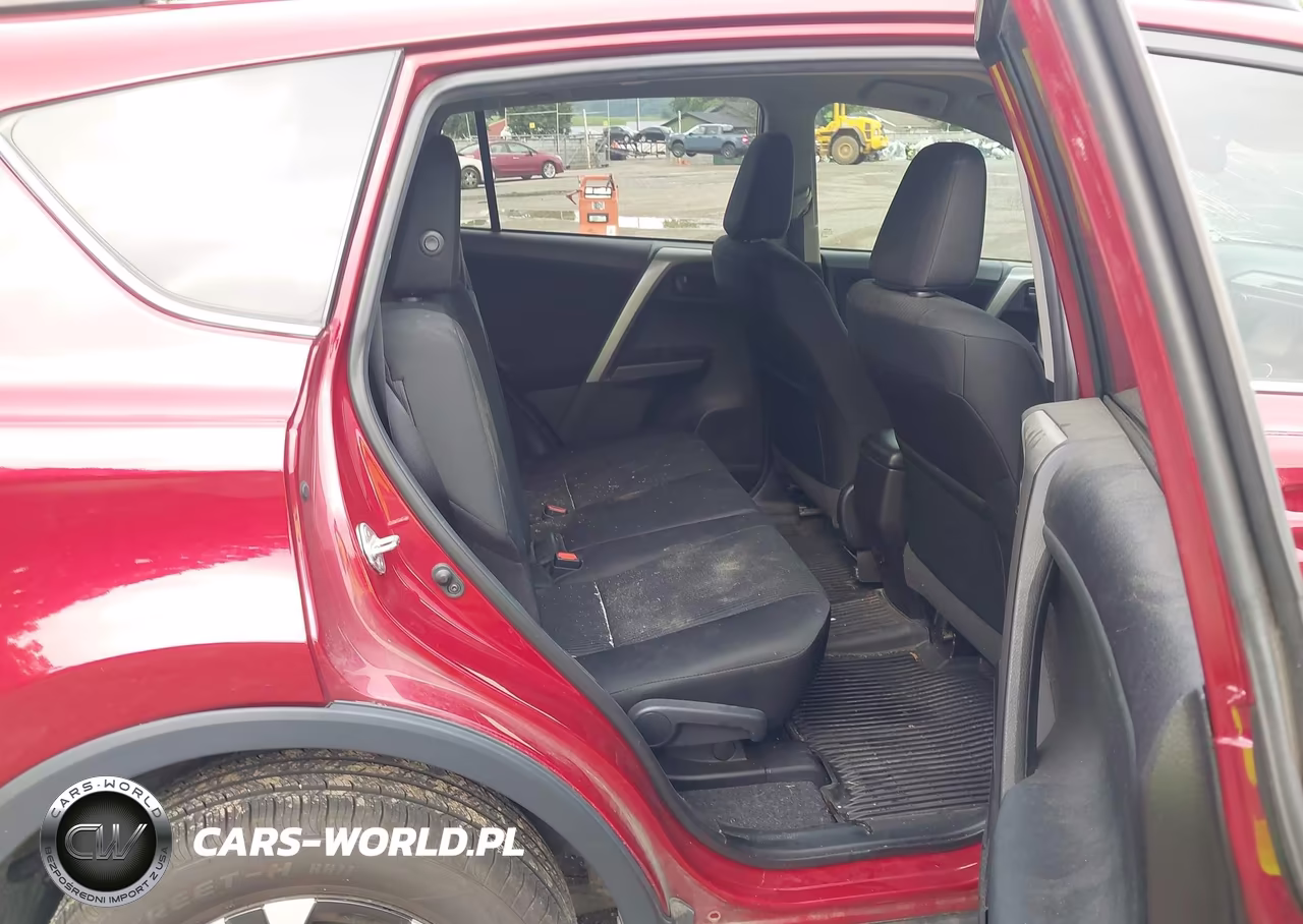 2018 Toyota Rav4 Le VIN:2T3BFREV9JW790671 - 8
