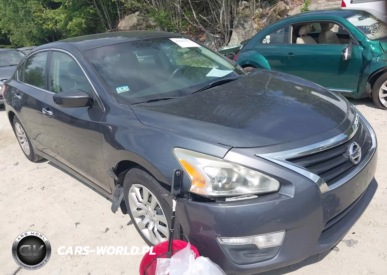2013 Nissan Altima 2.5 S – zdjęcie 1 z 12
