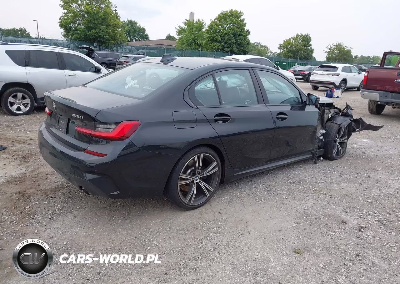 2019 BMW 330I xDrive VIN:WBA5R7C56KFH15389 - 4
