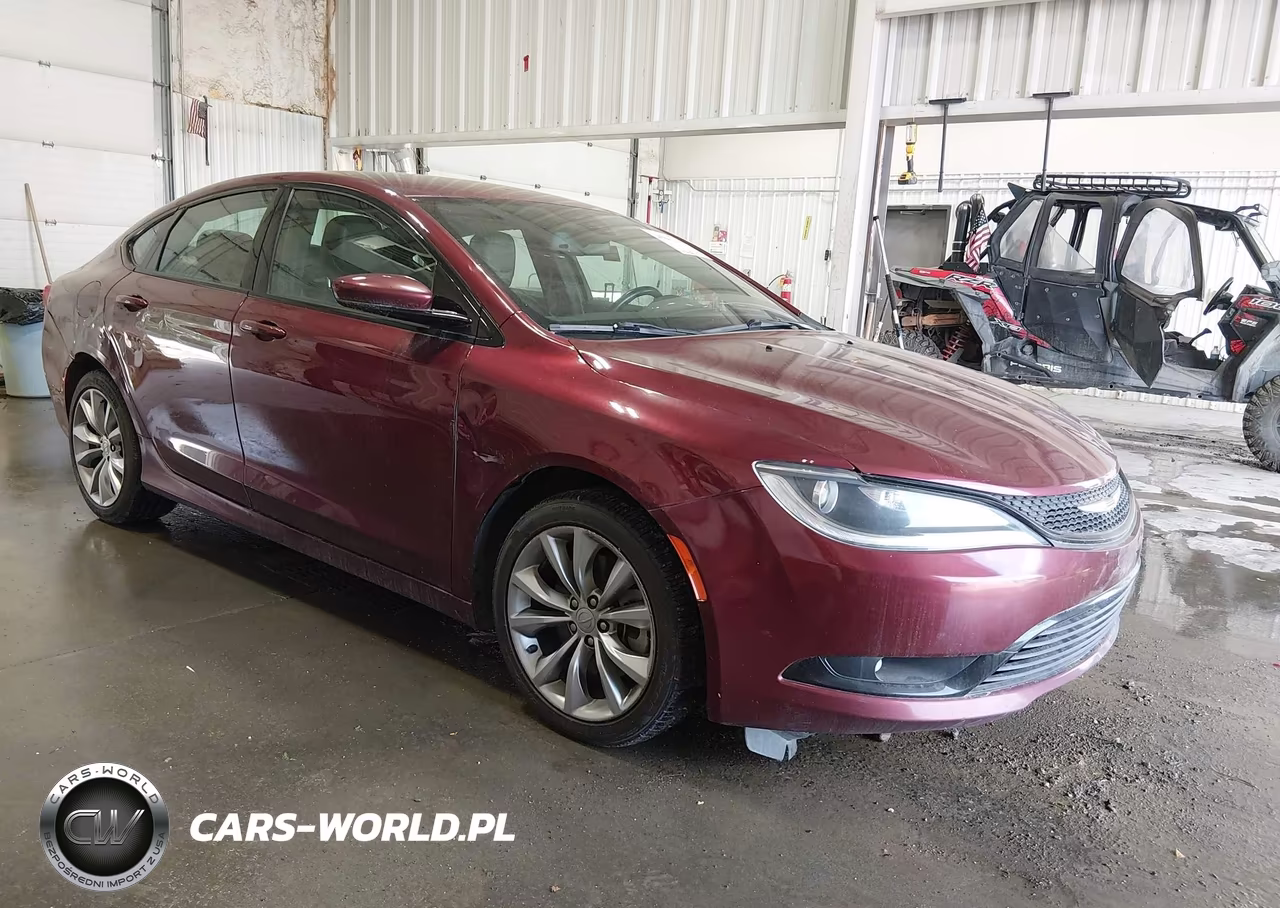 2015 Chrysler 200 S – zdjęcie 1 z 11