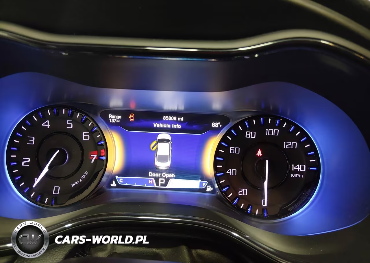 2015 Chrysler 200 S VIN:1C3CCCDG6FN718035 - 7