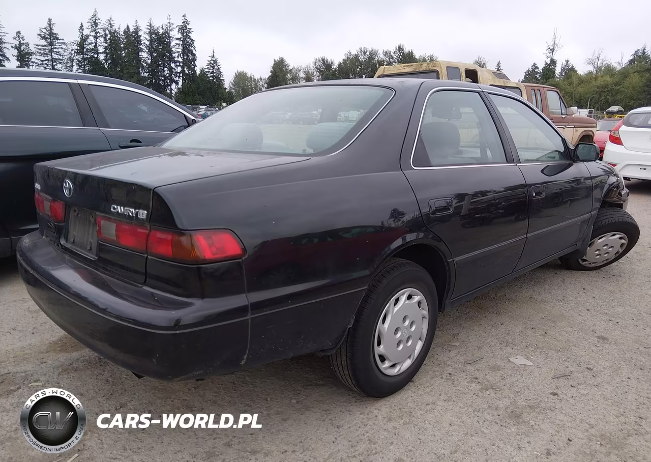 1999 Toyota Camry Le VIN:JT2BG22K8X0359100 - 4