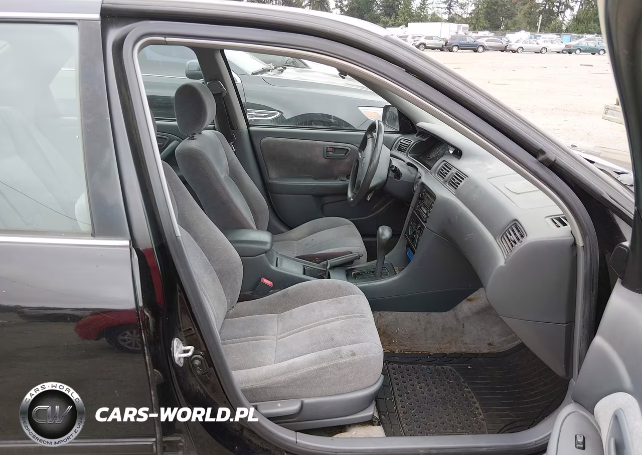 1999 Toyota Camry Le VIN:JT2BG22K8X0359100 - 5