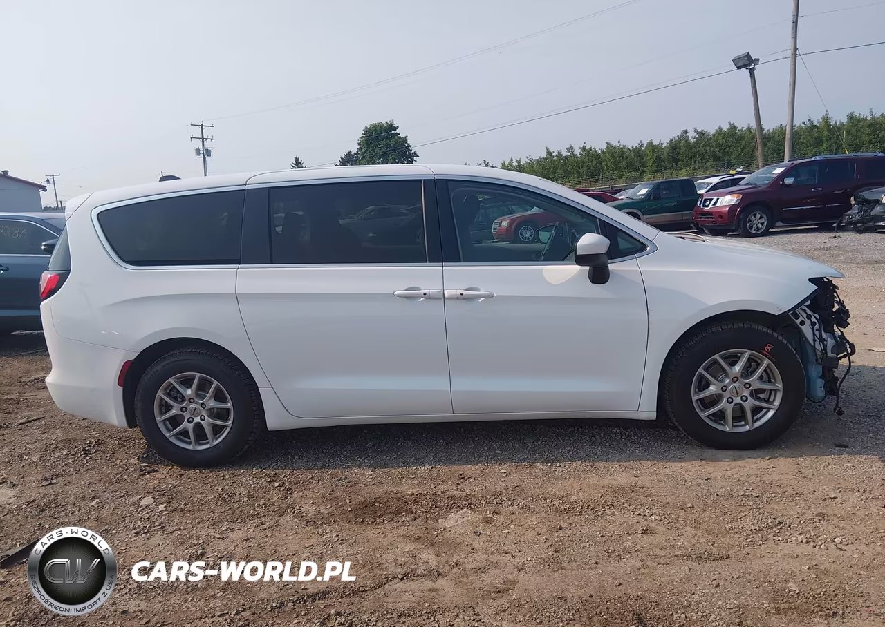 2023 Chrysler Voyager Lx VIN:2C4RC1CG9PR606930 - 13