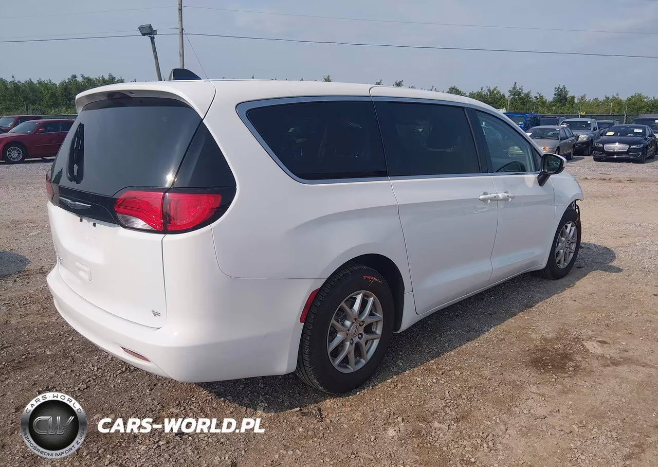 2023 Chrysler Voyager Lx VIN:2C4RC1CG9PR606930 - 4