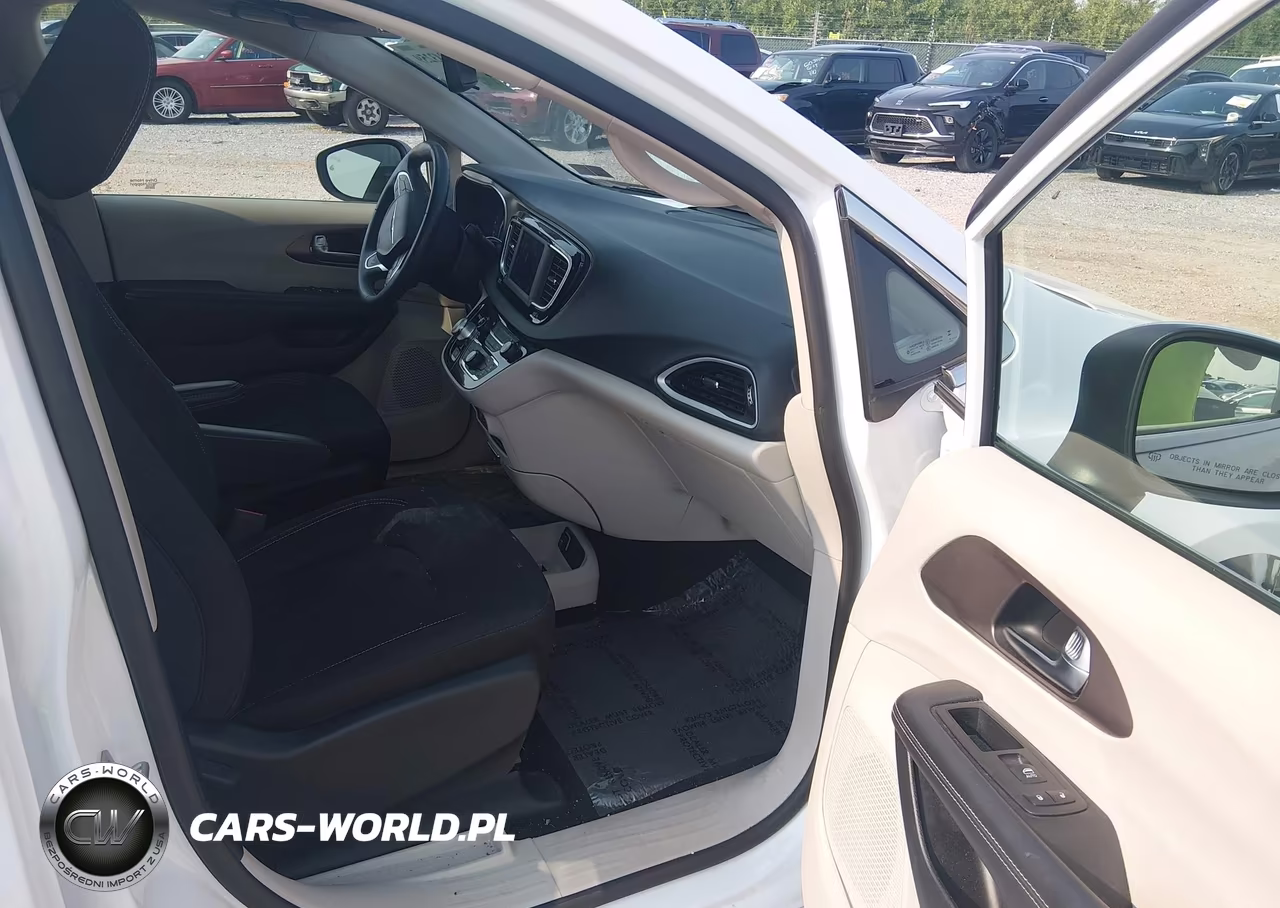 2023 Chrysler Voyager Lx VIN:2C4RC1CG9PR606930 - 5