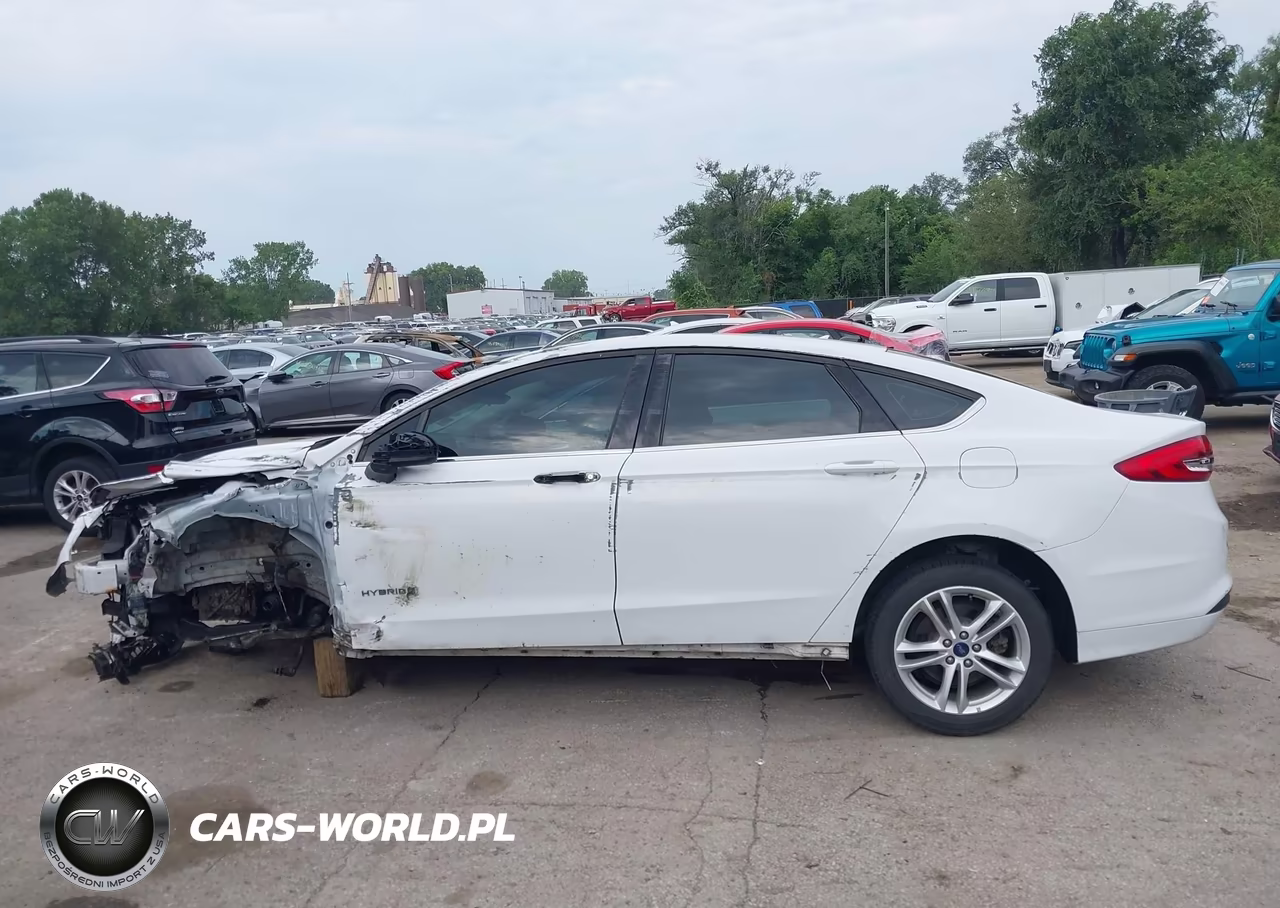 2018 Ford Fusion Hybrid S VIN:3FA6P0UU4JR101035 - 15