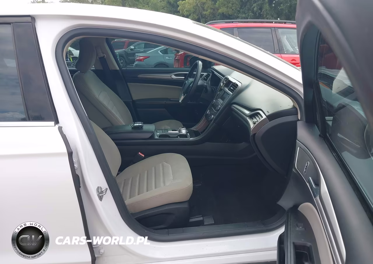 2018 Ford Fusion Hybrid S VIN:3FA6P0UU4JR101035 - 5
