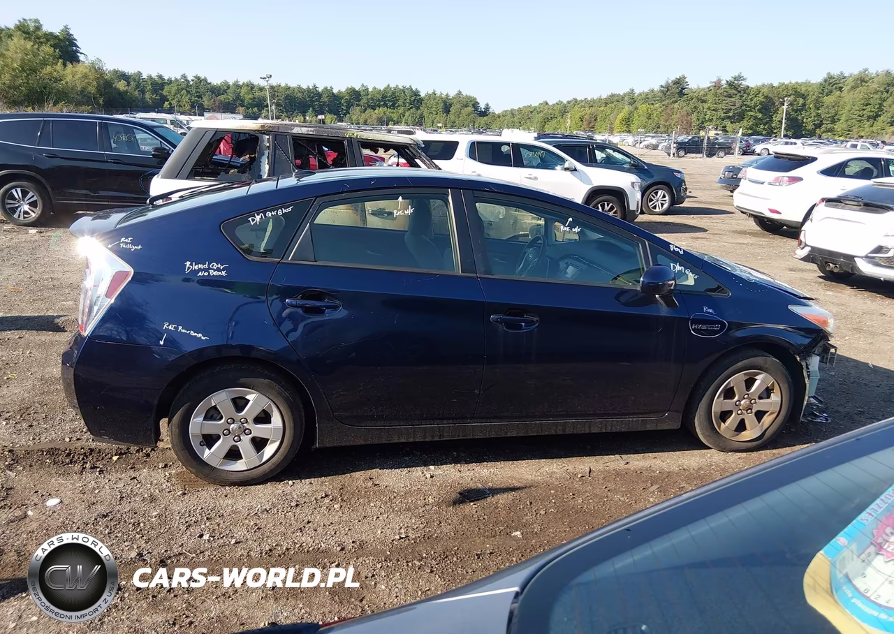 2014 Toyota Prius Three VIN:JTDKN3DU9E1736249 - 14
