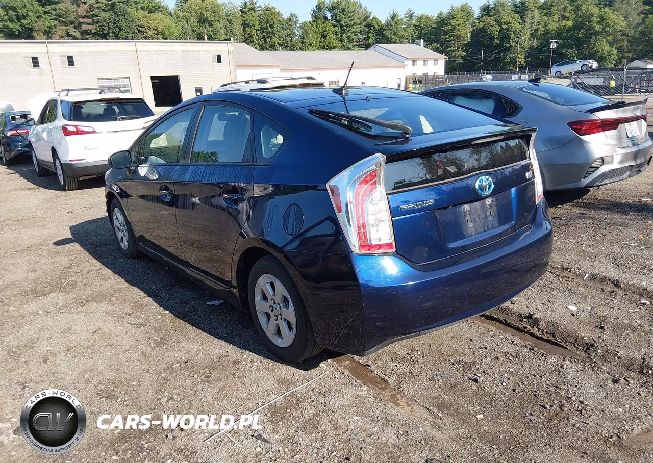 2014 Toyota Prius Three VIN:JTDKN3DU9E1736249 - 3