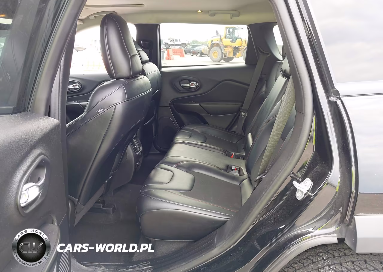 2022 Jeep Cherokee Trailhawk 4X4 VIN:1C4PJMBX2ND518124 - 8