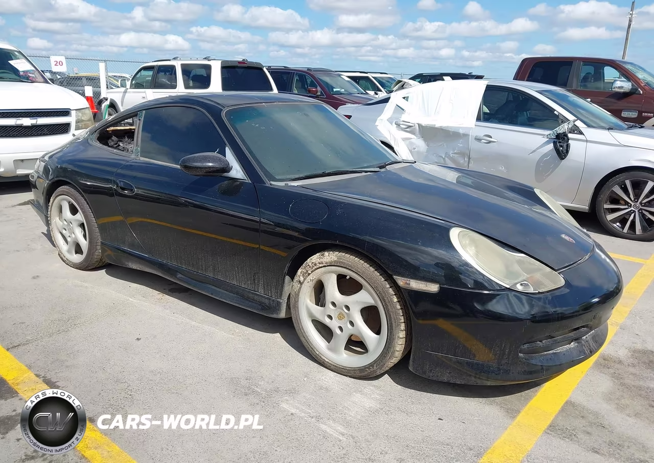 2000 Porsche 911 Carrera-Carrera 4