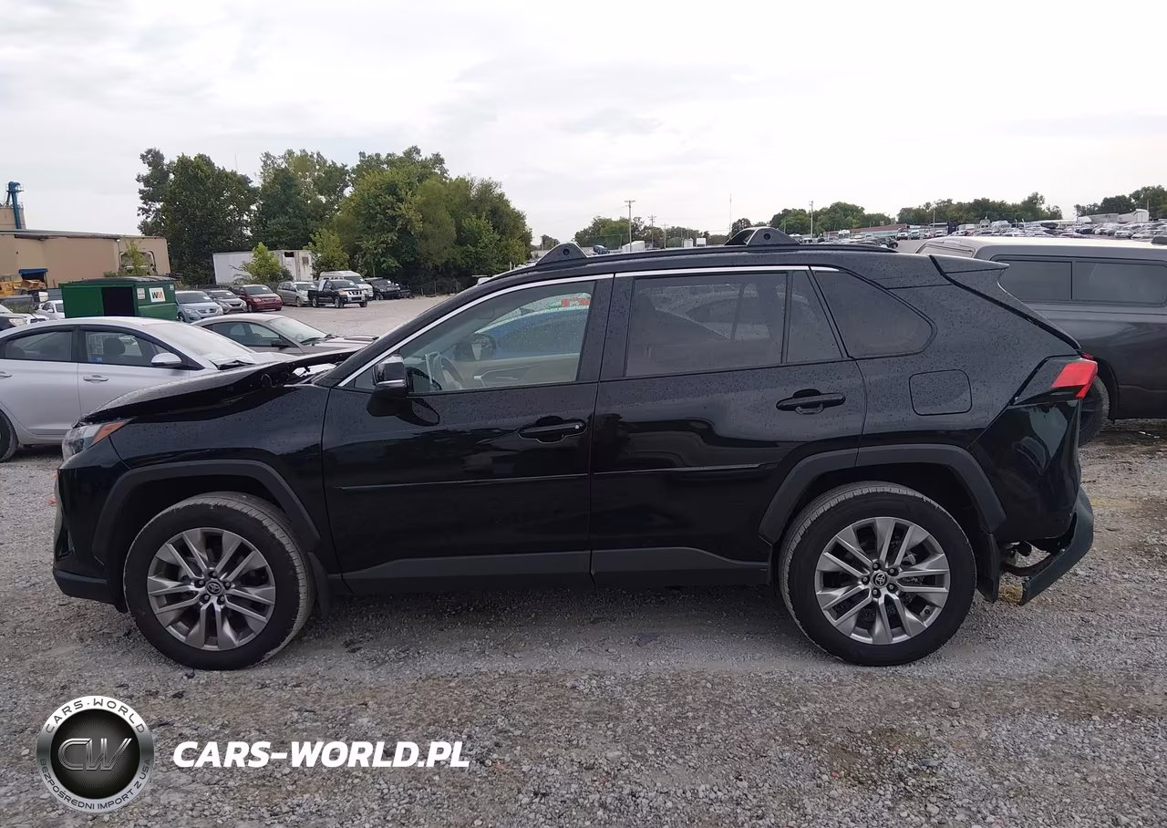 2023 Toyota Rav4 Xle Premium VIN:2T3A1RFV1PW388225 - 14