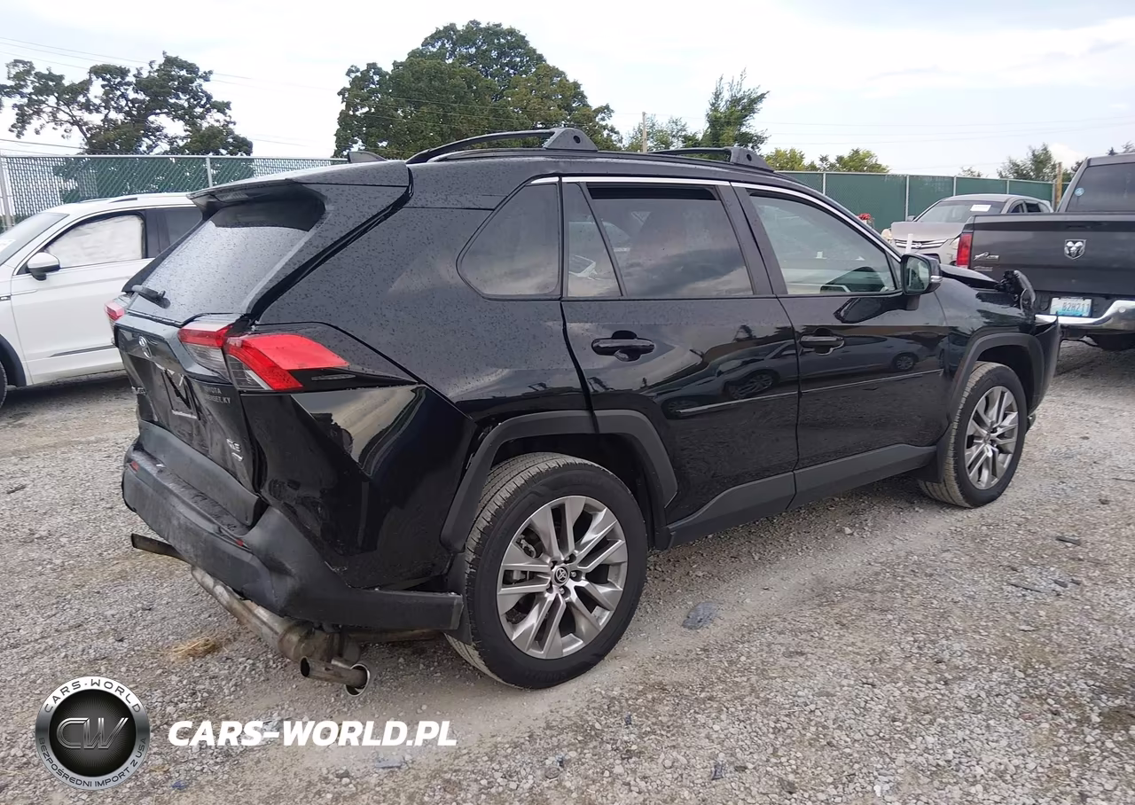 2023 Toyota Rav4 Xle Premium VIN:2T3A1RFV1PW388225 - 4