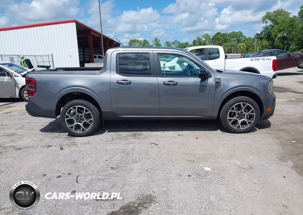 2025 Ford Maverick Lariat VIN:3FTTW8S35SRB48844 - 13
