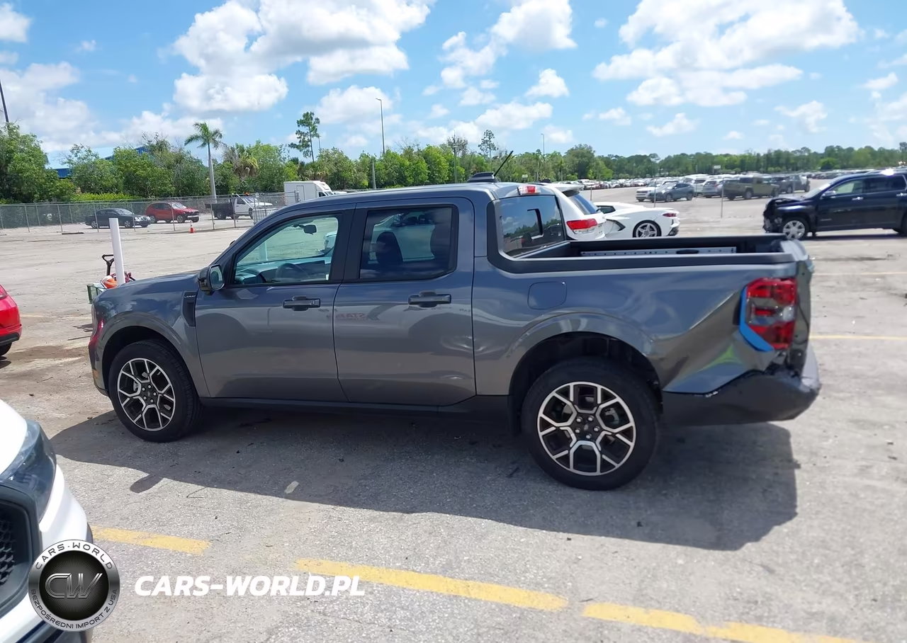 2025 Ford Maverick Lariat VIN:3FTTW8S35SRB48844 - 14