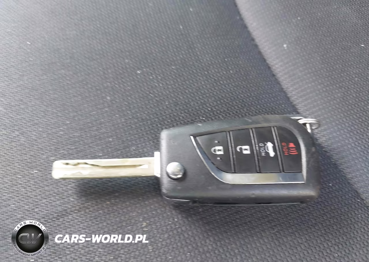 2021 Toyota Corolla Le VIN:JTDEPMAE5MJ127880 - 11