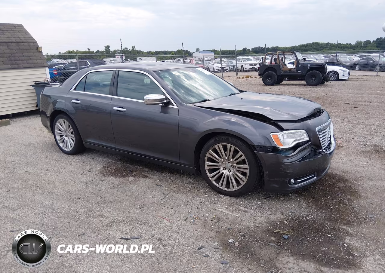 2013 Chrysler 300C VIN:2C3CCAEG4DH740012 - 1