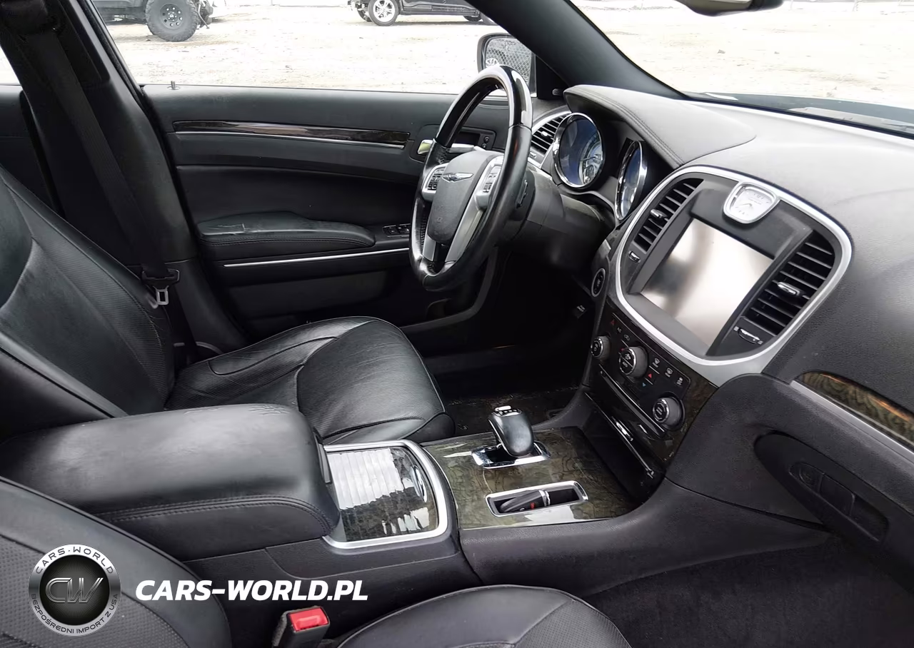 2013 Chrysler 300C VIN:2C3CCAEG4DH740012 - 5