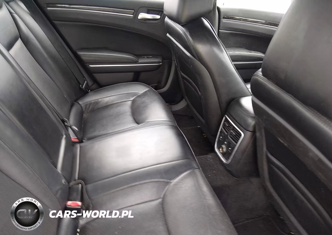2013 Chrysler 300C VIN:2C3CCAEG4DH740012 - 8