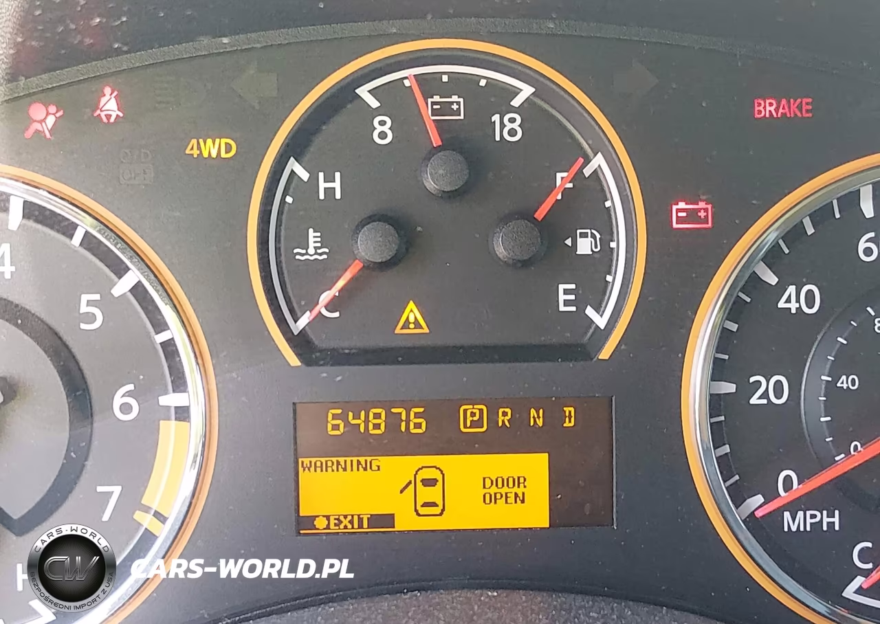2015 Nissan Armada Platinum VIN:5N1AA0NE7FN621183 - 15