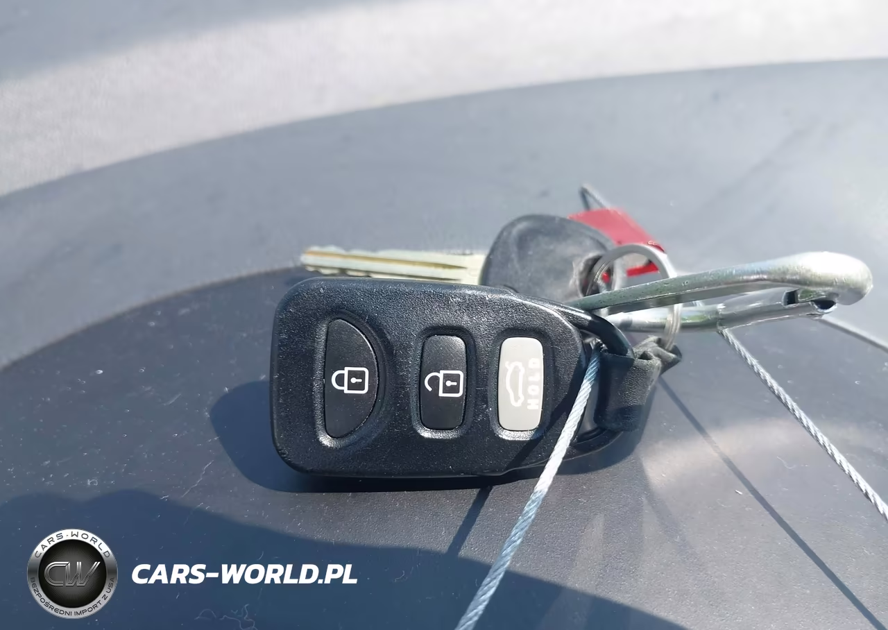 2008 Hyundai Elantra Gls-Se VIN:KMHDU46D98U586365 - 11