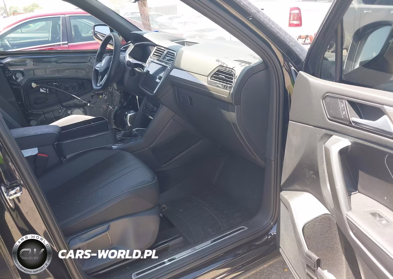 2024 Volkswagen Tiguan 2.0T Se R-Line Black VIN:3VVCB7AXXRM224156 - 5
