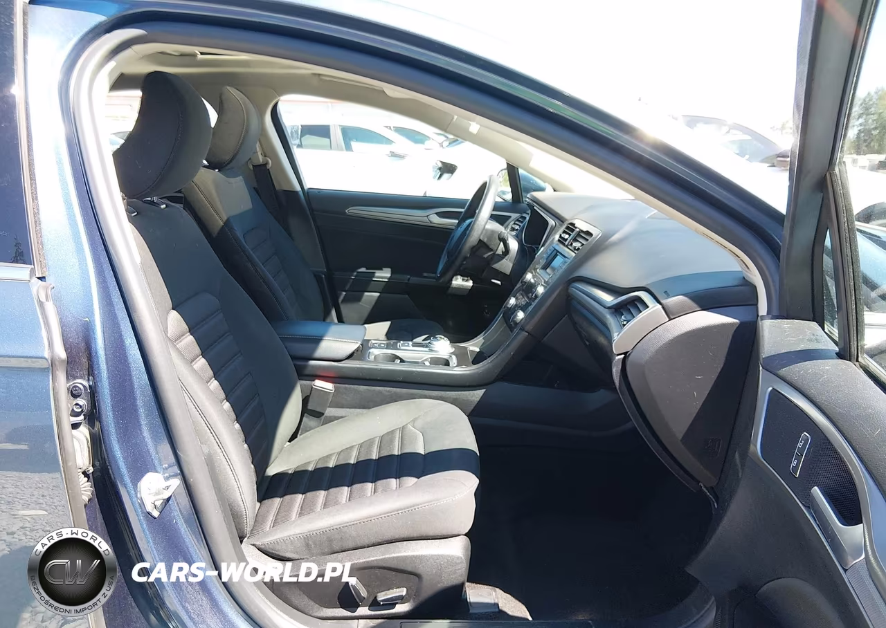 2018 Ford Fusion Hybrid Se VIN:3FA6P0LU3JR248397 - 17