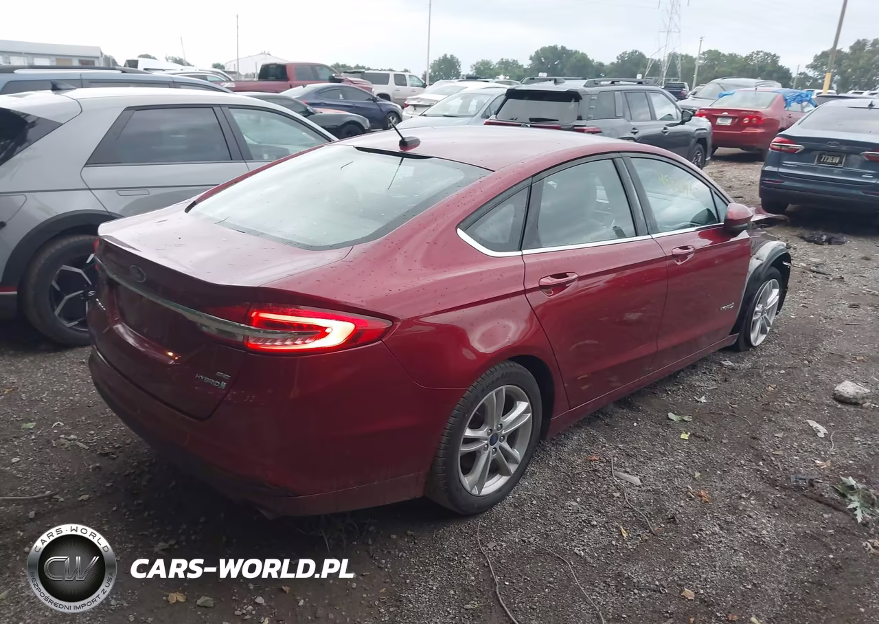 2018 Ford Fusion Hybrid Se VIN:3FA6P0LU1JR152493 - 4
