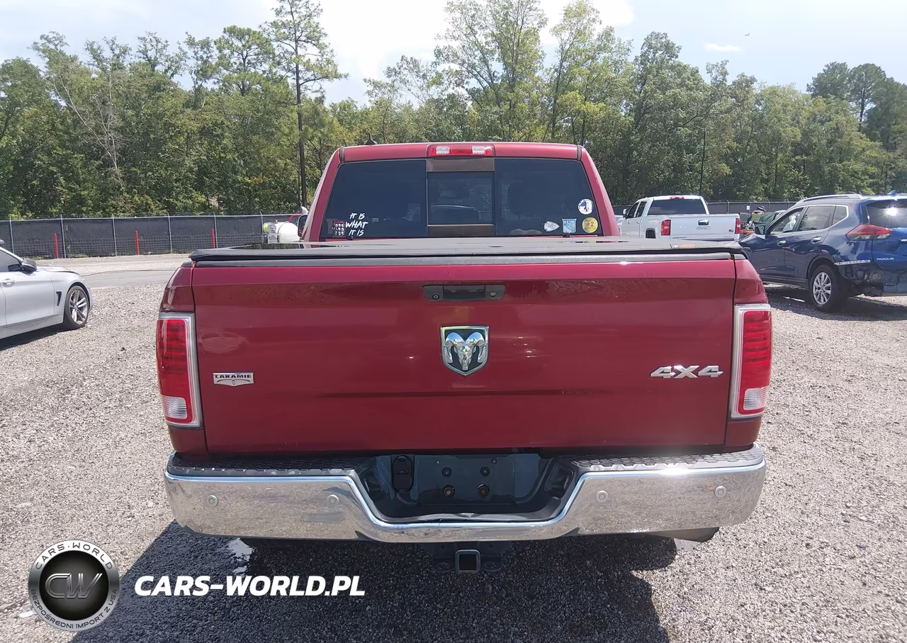 2015 Ram 1500 Laramie VIN:1C6RR7NG5FS500090 - 16