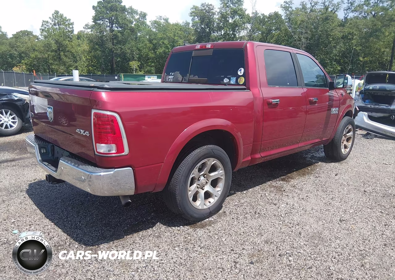 2015 Ram 1500 Laramie VIN:1C6RR7NG5FS500090 - 4