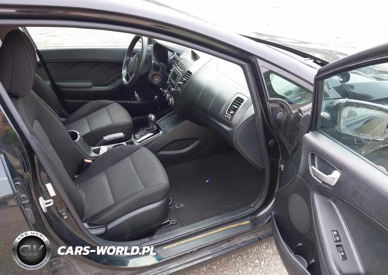 2017 Kia Forte Lx VIN:KNAFK5A88H5679971 - 5