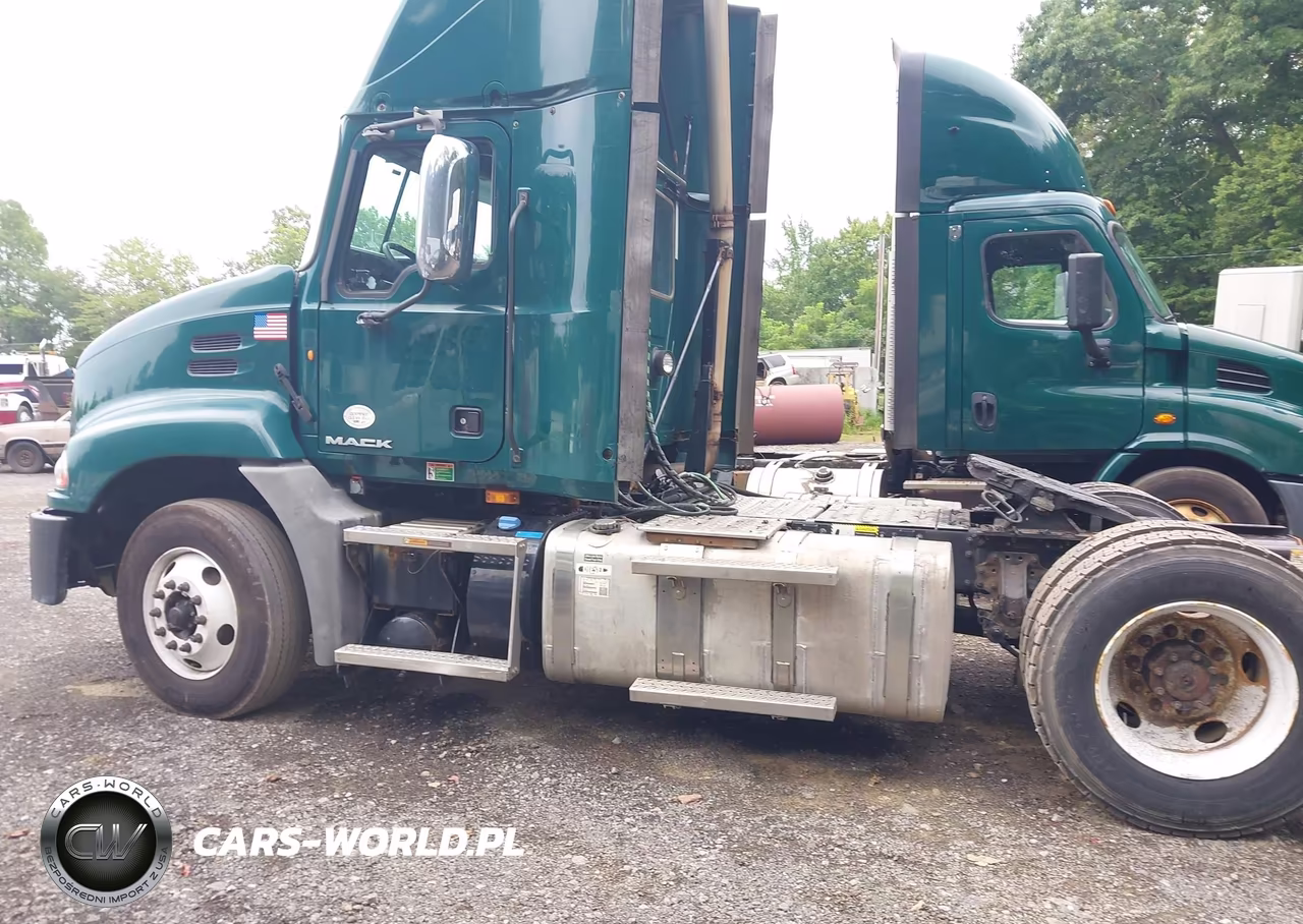 2017 Mack Pinnacle VIN:1M1AW01X2HM009690 - 15