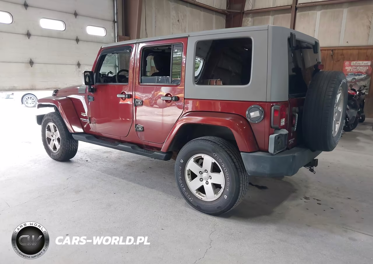 2007 Jeep Wrangler Unlimited Sahara VIN:1J4GA59177L113273 - 3