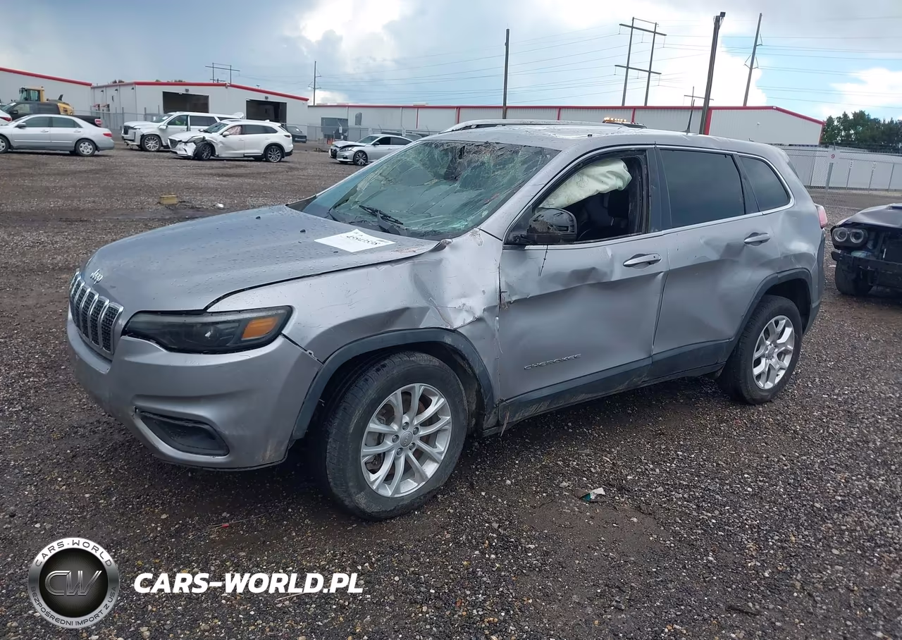 2019 Jeep Cherokee Latitude Plus Fwd VIN:1C4PJLLX9KD312612 - 2