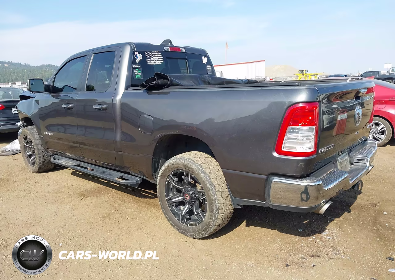 2020 Ram 1500 Big Horn 4X4 6'4 Box VIN:1C6SRFBT6LN343919 - 3
