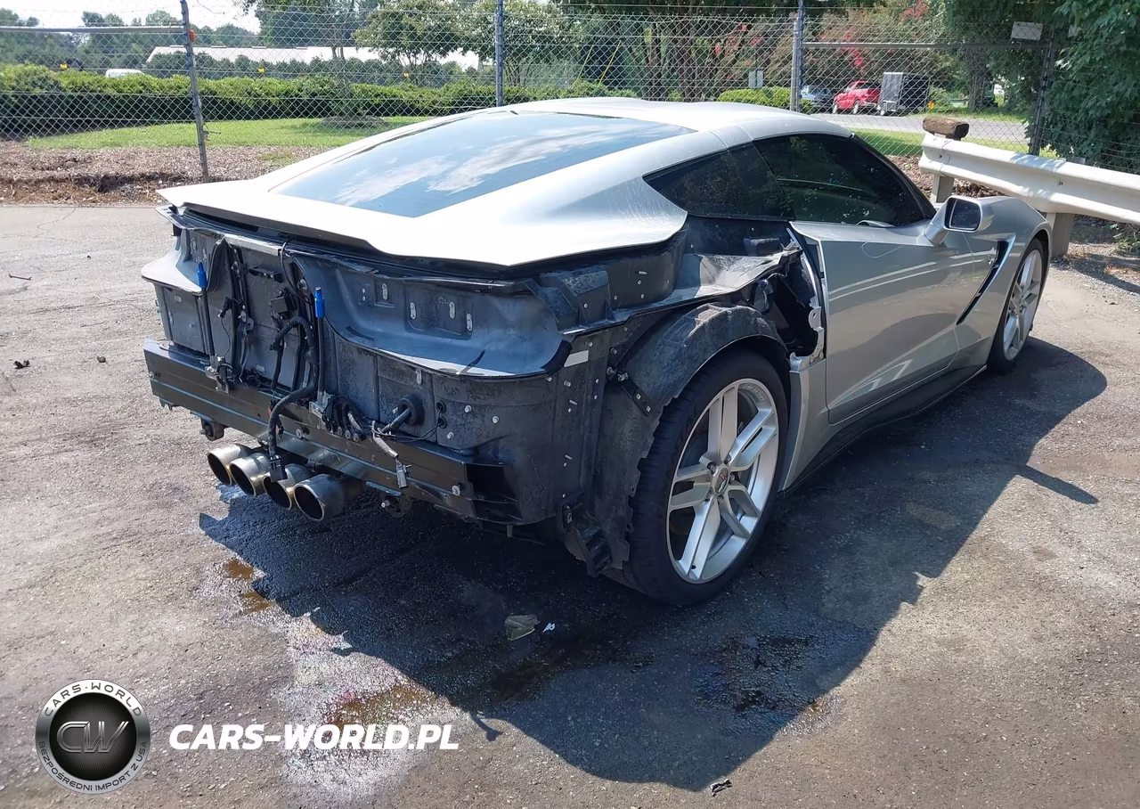 2016 Chevrolet Corvette Stingray VIN:1G1YB2D72G5113356 - 4