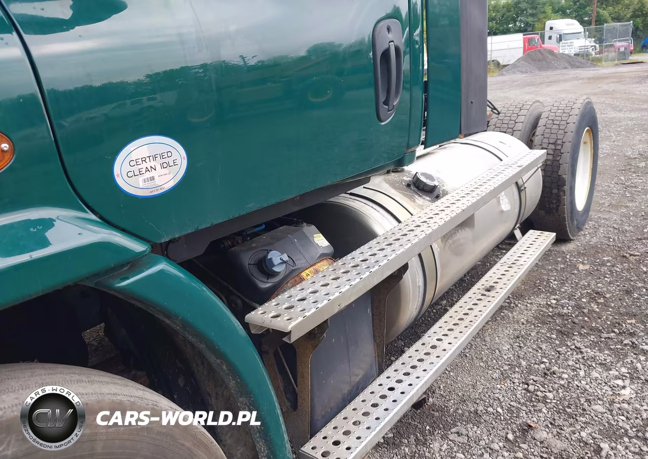 2018 Freightliner Cascadia 113 VIN:3AKBGADV0JSJL4424 - 11
