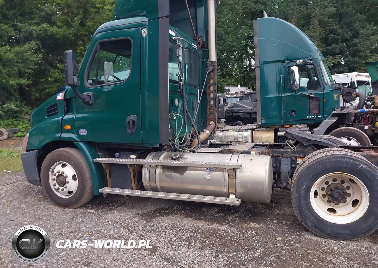 2018 Freightliner Cascadia 113 VIN:3AKBGADV0JSJL4424 - 14