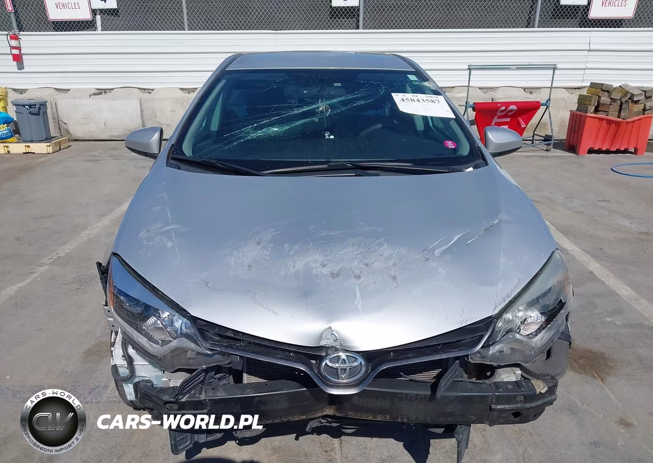2015 Toyota Corolla Le VIN:5YFBURHE5FP305431 - 12