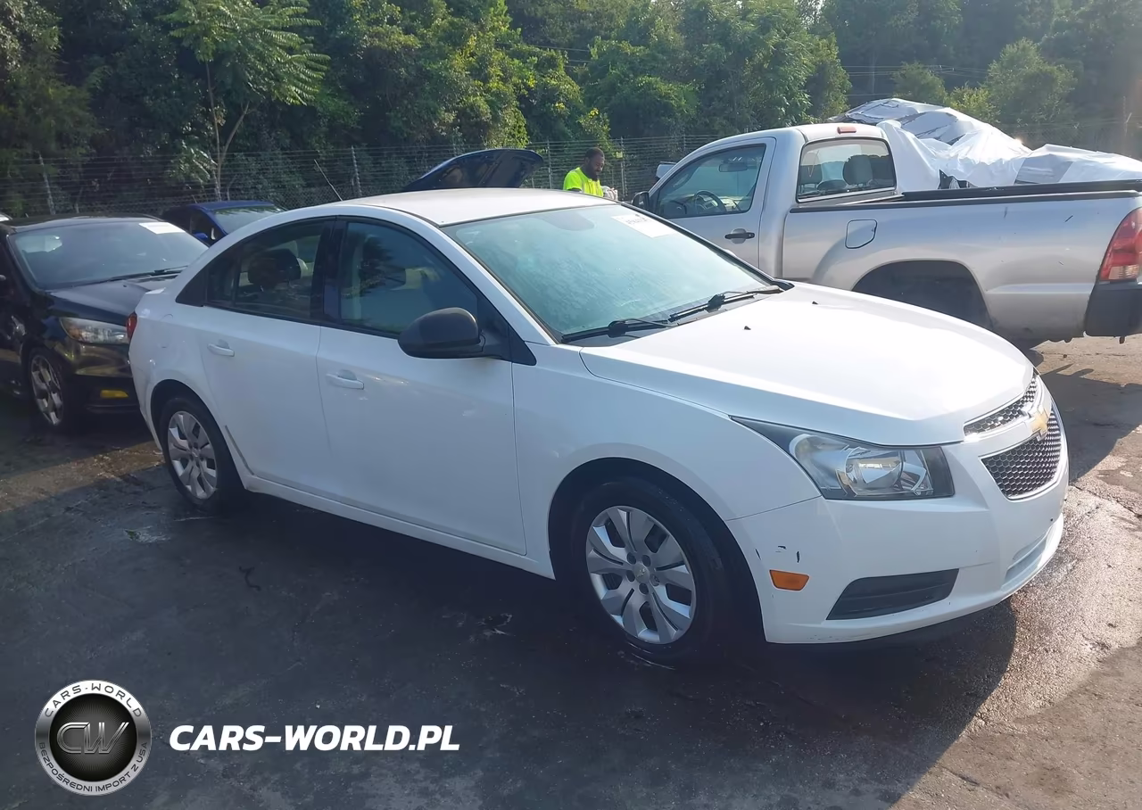2013 Chevrolet Cruze Ls Auto VIN:1G1PA5SH7D7131802 - 13