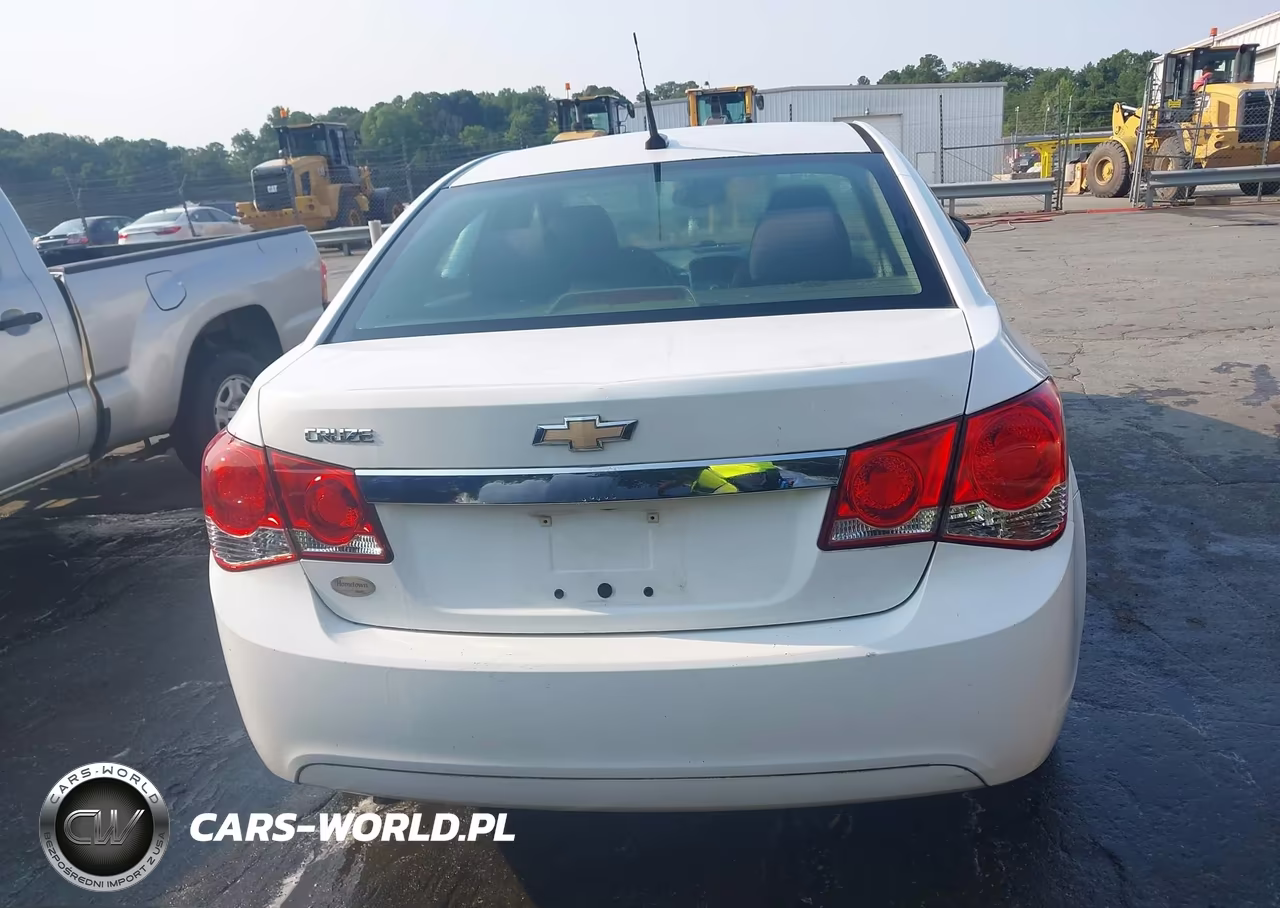 2013 Chevrolet Cruze Ls Auto VIN:1G1PA5SH7D7131802 - 16