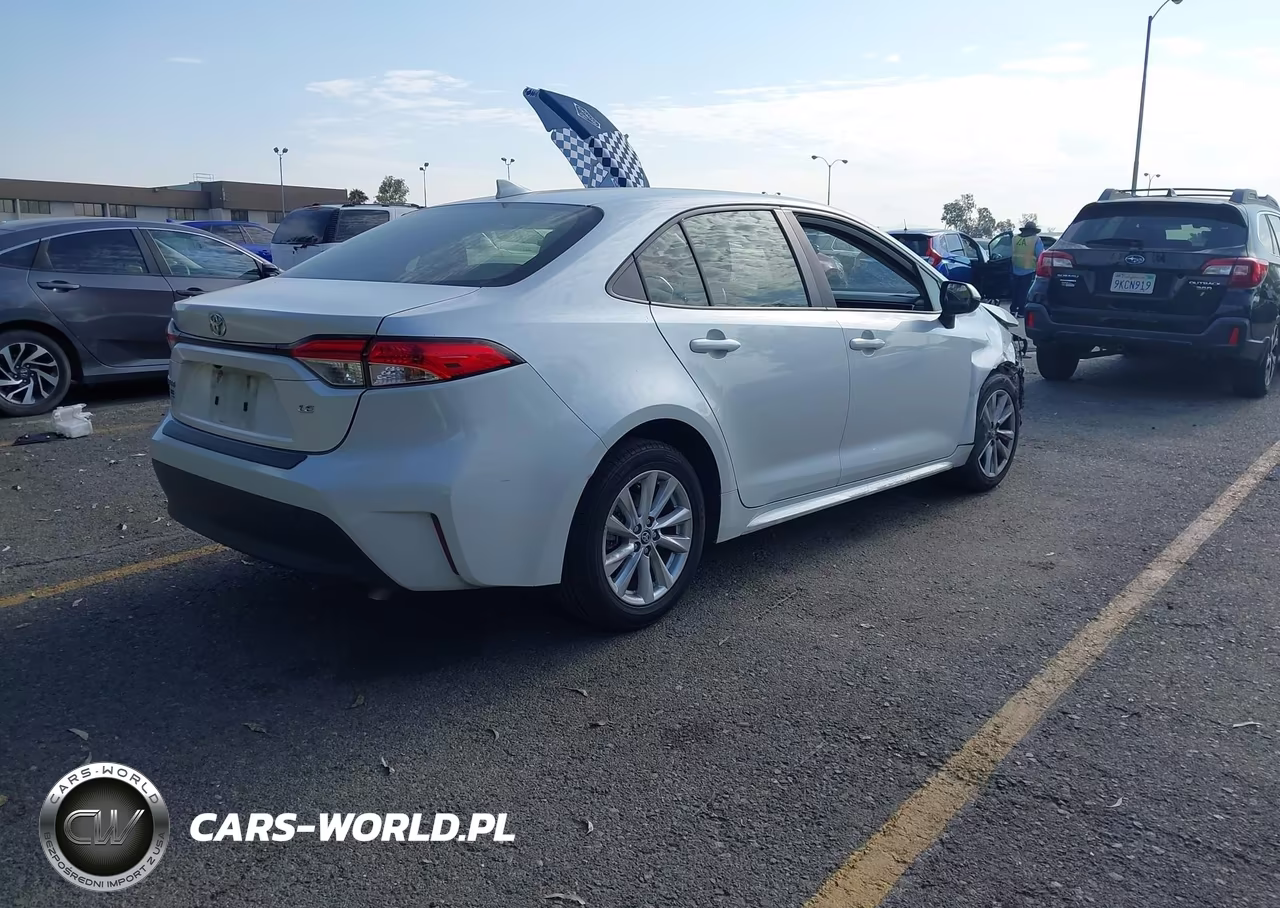 2023 Toyota Corolla Le VIN:JTDB4MEE8P3006565 - 4