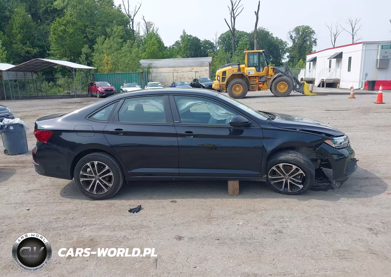 2023 Volkswagen Jetta 1.5T Sport VIN:3VWBM7BU2PM053423 - 13