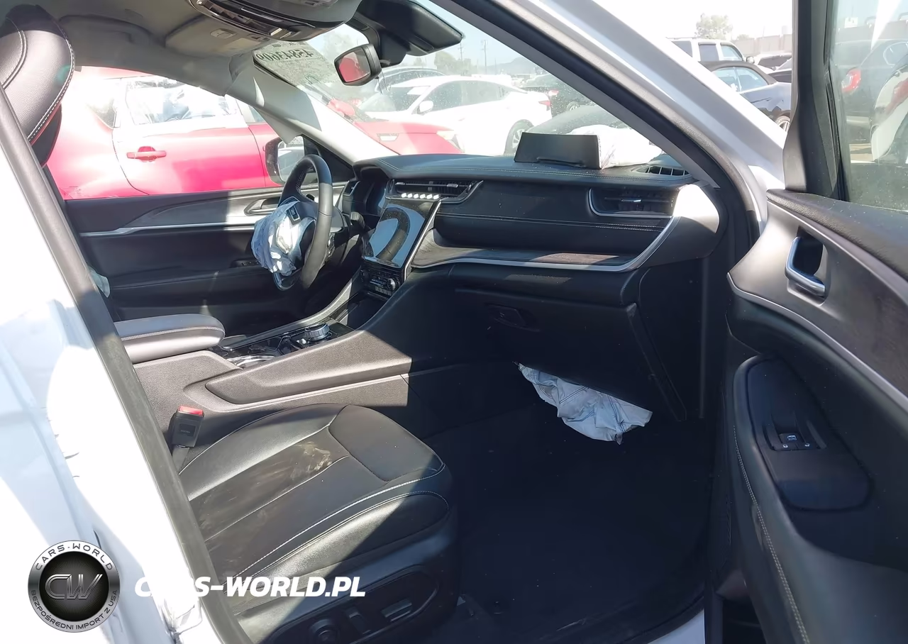2023 Jeep Grand Cherokee Limited 4X2 VIN:1C4RJGBG7PC566947 - 5