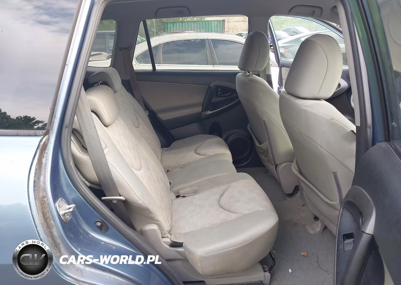 2011 Toyota Rav4 VIN:2T3ZF4DV2BW063652 - 8