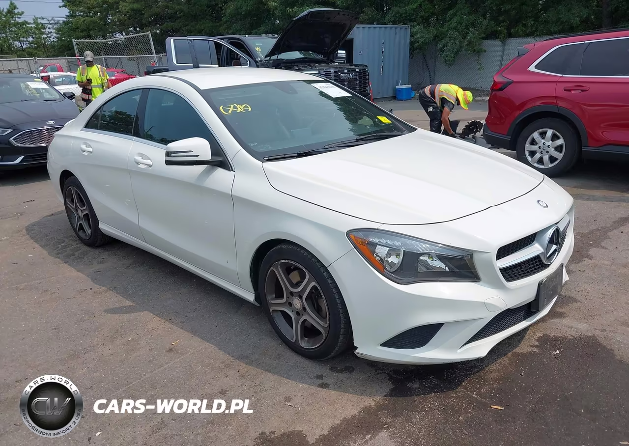 2014 Mercedes-Benz Cla 250 4Matic – zdjęcie 1 z 18