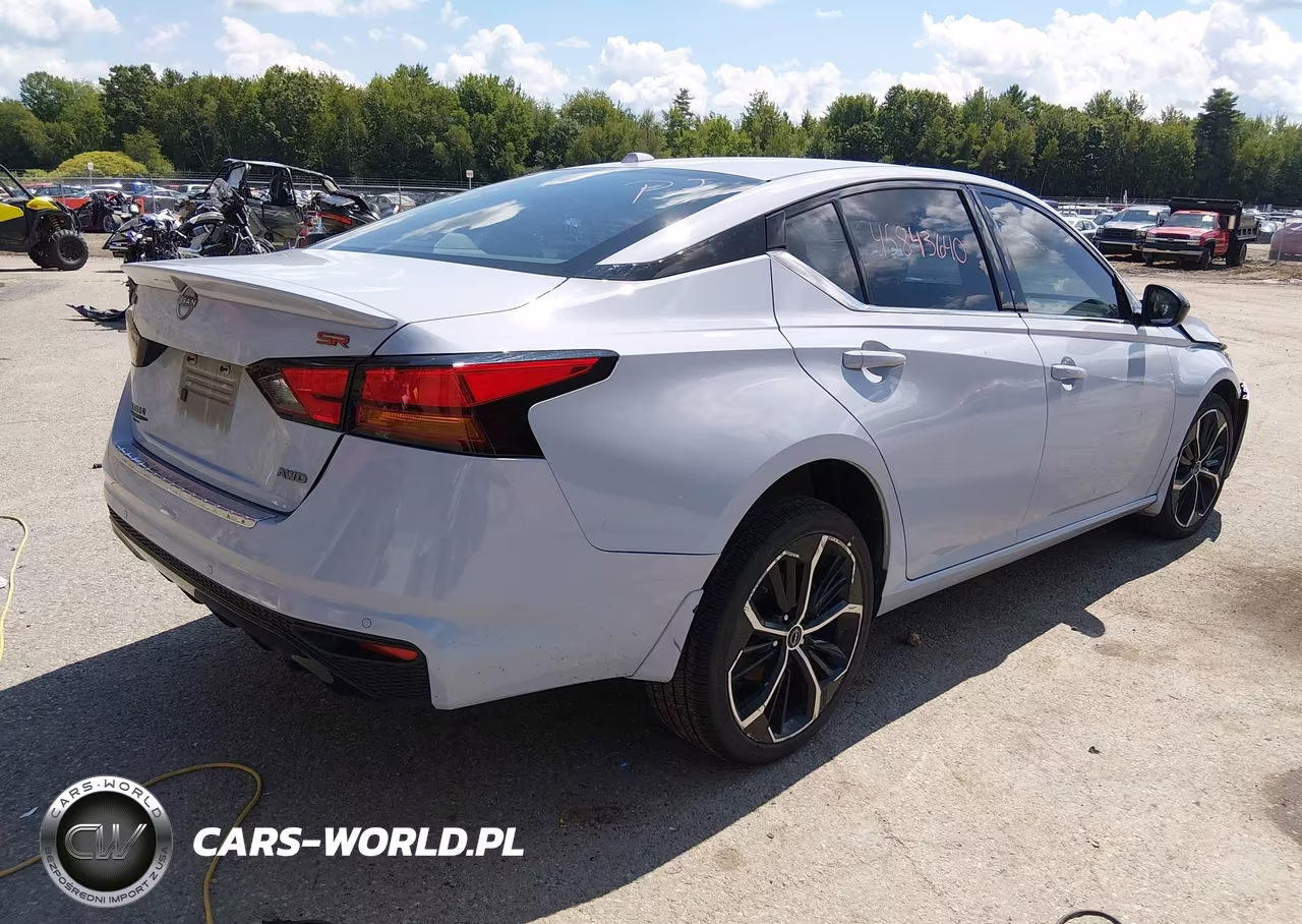 2023 Nissan Altima Sr Intelligent Awd VIN:1N4BL4CW9PN368803 - 4