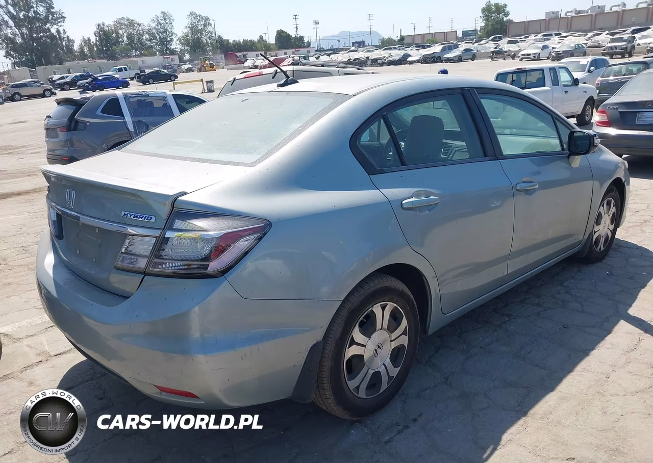 2013 Honda Civic Hybrid VIN:19XFB4F36DE200438 - 4